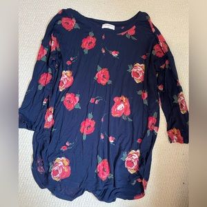 Babaton 3/4 sleeve loose tshirt, size S